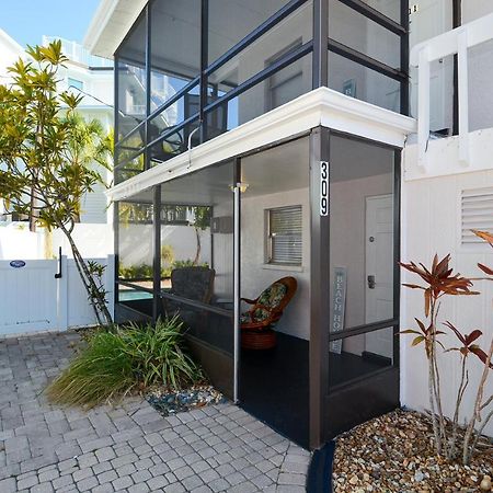 Canal 309 - Right In Siesta Key Village! Exterior photo